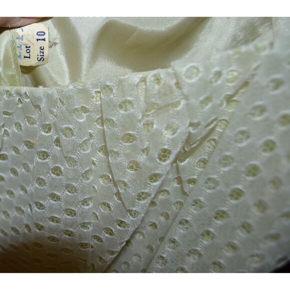 Vintage Gown 1950s Punched Eyelet Light Sage Full Swing with Sash - Picture 3 of 8